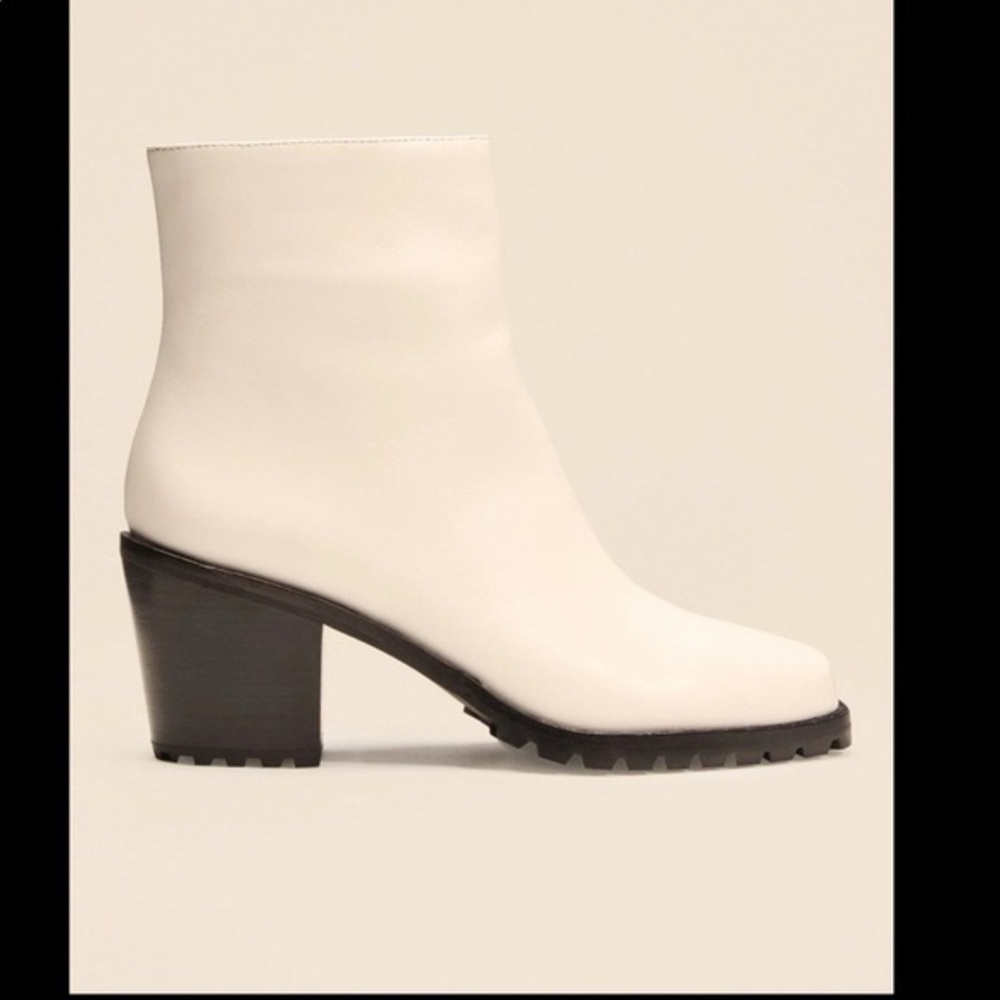 REFORMATION / Florence Boot lug sole white block heel ankle boot bootie 7